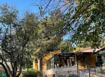Hotel de 14 ambientes, Las Vertientes de la Granja · La Granja Inverti en Turismo Hotel Posada
