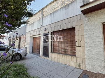 Casa · 3 Ambientes · 2 Cocheras · Casa en Temperley Oeste