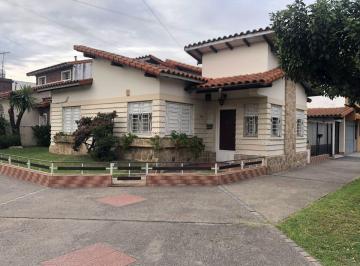 Casa de 3 ambientes, Morón · Haedo Norte a 2 Cdras Tunel S/juan B Justo Chalet 3 Amb