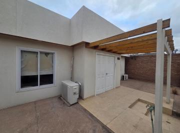 Casa · 106m² · 3 Dormitorios · 1 Cochera · Venta. Casa. 3 Dorm.. natania 23 Guaymallen Mza