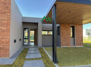 Casa · 119m² · 5 Ambientes · 2 Cocheras · Casa en Venta a Estrenar en Tejas 4 – 3 Dorm. y 350 m² de Terreno