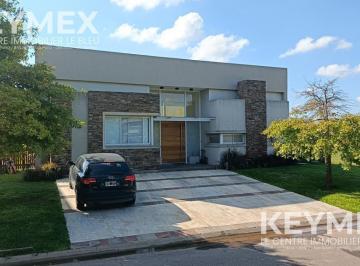 Casa · 183m² · 5 Ambientes · 3 Cocheras · Casa en Venta con Financiacion Barrio Ayres Plaza, Pilar