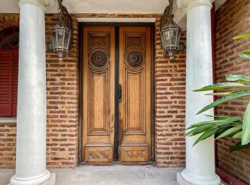 Casa · 342m² · 4 Dormitorios · 1 Cochera · Casa en Alquiler en Las Lomas - Horqueta
