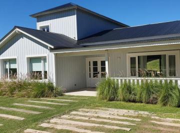 Casa · 210m² · 6 Ambientes · Casa en Venta - 4 Dorm. 4 Baños - Pinamar