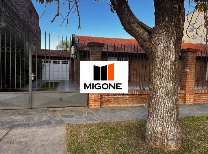 Casa · 260m² · 7 Ambientes · 3 Cocheras