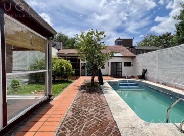 Casa · 210m² · 5 Ambientes · 2 Cocheras · Venta Casa con Pileta - Ranelagh