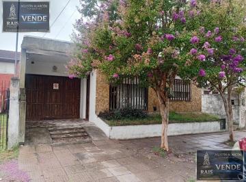 Casa · 200m² · 4 Ambientes · 1 Cochera · |casa Mas Departamento| |excelente Zona Residencial|