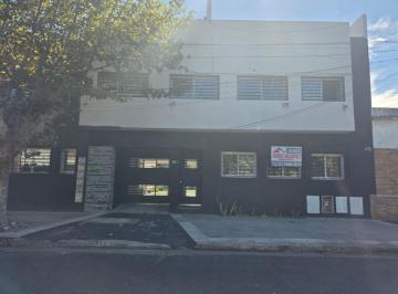 Casa de 4 ambientes, Morón · Excelentes Duplex de 4 Amb. en Ubicacion Privilegiada