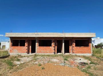 Casa de 1 ambiente, San José · 3 Dúplex (Se Venden por Separado)