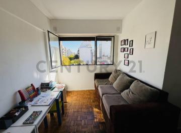Departamento · 77m² · 3 Ambientes · 1 Cochera · Venta Departamento 3 Ambientos con Depemdecia y Cochera en Caballito