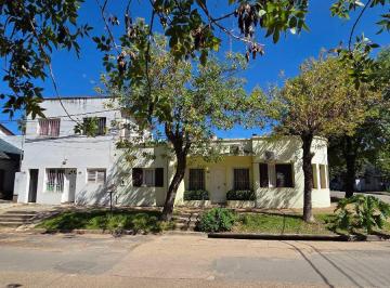 Casa de 1 ambiente, Colón · Casa + 3 Departamentos