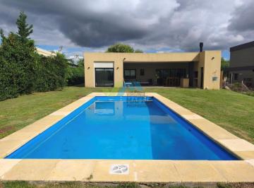 Casa · 181m² · 5 Ambientes · 2 Cocheras · Casa en Venta en San Sebastian - Area 1, San Sebastian, Escobar