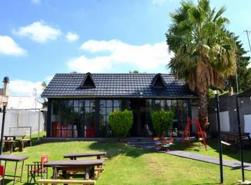 Casa · 200m² · 3 Ambientes · Greenwood Alquila Casa en Barrio Santa Elena