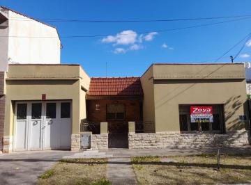 Casa de 4 ambientes, La Matanza · Casa con 3 Habitaciones Sobre Lote de 320 m² en Venta en Villa Luzuriaga