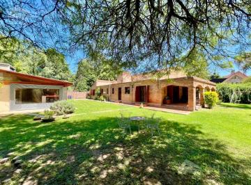 Casa · 240m² · 3 Dormitorios · 3 Cocheras · Casa en Venta Valle del Sol Mendiolaza