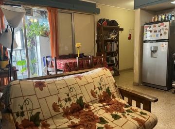Departamento · 49m² · 3 Ambientes · Departamento Venta 3 Ambientes Parque Patricios Balcon Piso Alto