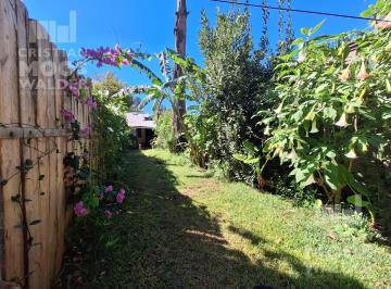 Casa · 40m² · 3 Ambientes · 1 Cochera · Casa en La Bota