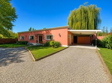 Casa de 7 ambientes, Exaltación de la Cruz · Casa en Venta, Barrio La Arbolada de Capilla del Señor - Exaltacion de La Cruz.