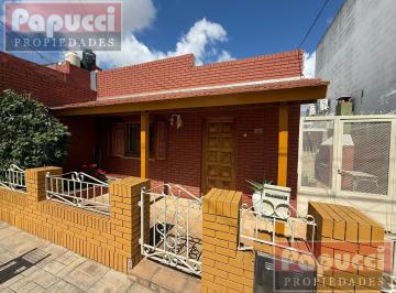 Casa · 62m² · 2 Ambientes · 1 Cochera · Casa en Venta San Fernando
