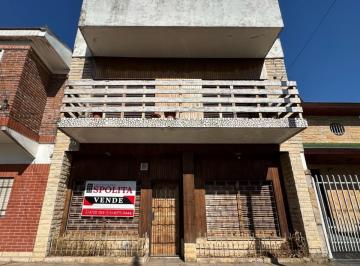 PH · 401m² · 4 Ambientes · 1 Cochera · Casa en Jose León Suarez
