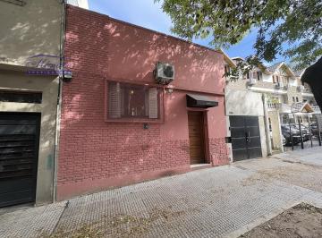 Casa · 106m² · 4 Ambientes · Uso Comercial. - Casa 4 Amb C/patio Cubierto y Terraza!