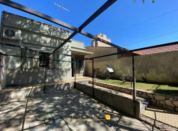 Casa · 163m² · 3 Ambientes · 1 Cochera · Casa - Villa Ballester