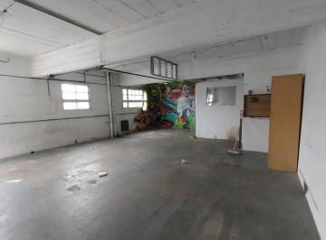 Bodega-Galpón · 210m² · Galpón en Alquiler