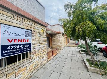 Casa · 84m² · 3 Ambientes · 2 Cocheras · Casa en Villa Raffo
