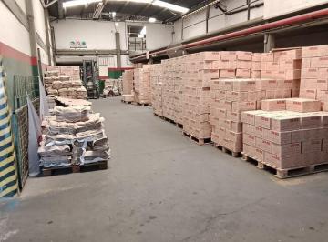Bodega-Galpón · 440m² · Galpon en Venta en Tablada