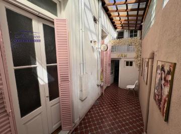 Local comercial · 106m² · 4 Ambientes · Uso Comercial. - Casa 4 Amb C/patio Cubierto y Terraza!