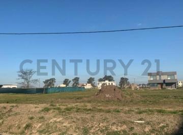 Terreno · 639m² · Venta de Lote Interno con Ubicación Privilegiada en Lagos de Canning II