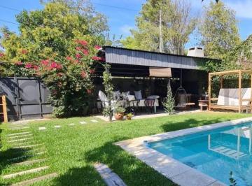 Casa · 130m² · 5 Ambientes · Venta de Casa 5 Ambientes con Pileta, Barrio Montecarlo, del Viso Pilar