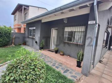 Casa · 110m² · 4 Ambientes · 2 Cocheras · Venta - Casa - Benavidez