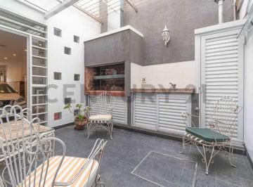 Casa · 132m² · 4 Ambientes · 1 Cochera · Venta PH Tipo Casa en Villa Devoto