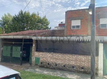 Oficina comercial · 70m² · 4 Ambientes · 2 Cocheras · Venta Casa en San Fernando - Virreyes