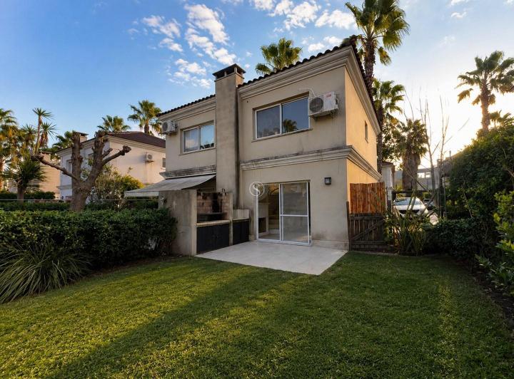 Casa en alquiler en Palmas del Sol · 3 ambientes