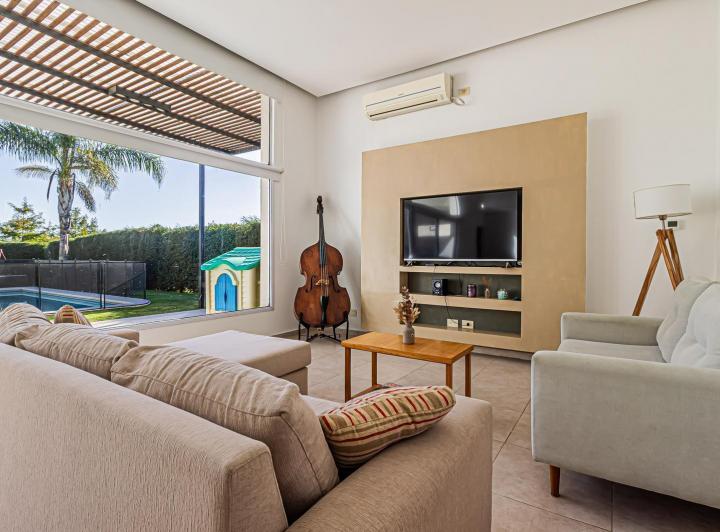 Casa en venta en El Canton / Islas · 5 ambientes