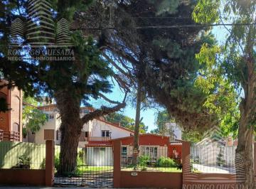 Casa · 110m² · 3 Ambientes · Casa en Lote de 600 m² Todos Los Servicios.