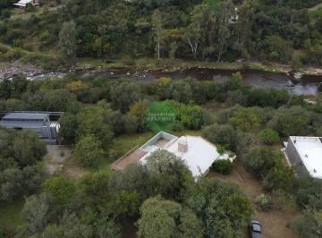 Casa · 220m² · 4 Ambientes · 2 Cocheras · Bajada Al Rio - 1 Planta - Punta Serrana