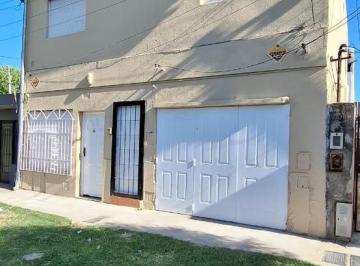 Casa · 76m² · 5 Ambientes · 1 Cochera · Venta - 2 Casas - 2 Dorm. - Cochabamba 6080 - Belgrano - Rosario