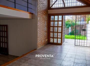 Casa · 178m² · 6 Ambientes · 2 Cocheras · Casa Venta 6ta Seccion Mendoza 3 Dorm. Jardin Cochera Doble