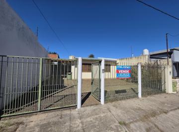 Casa · 82m² · 3 Ambientes · 2 Cocheras · Casa en Venta en Ringuelet