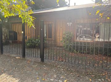Casa · 132m² · 4 Ambientes · 1 Cochera · Casa 4 Ambientes en Martinez