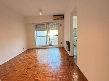 Departamento · 37m² · 2 Ambientes · Oportunidad! 2 Ambientes Luminoso Bajas Expensas! Ideal Renta!