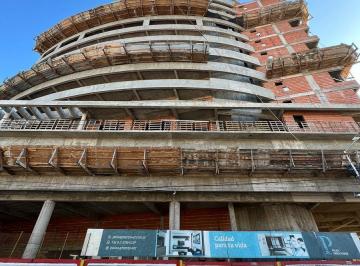 Departamento · 81m² · 3 Ambientes · Departamento de Tres Ambientes a La Venta en Avellaneda