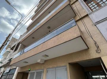 Departamento · 41m² · 2 Ambientes · Av Mitre 1660, Avellaneda ¡Dos Ambientes Al Contrafrente en Venta!