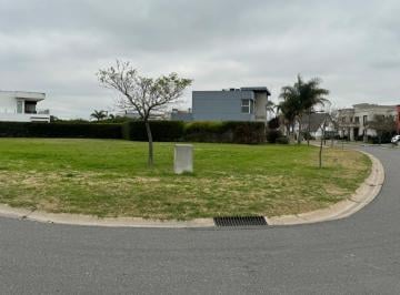 Terreno · 1400m² · Macro Lote Terreno en Venta en Nuevo Quilmes