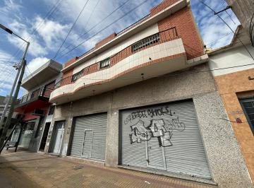 Casa · 226m² · 3 Ambientes · Casa y Local Comercial en Venta en Wilde