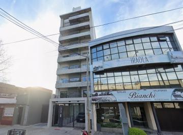 Departamento · 71m² · 3 Ambientes · 1 Cochera · Departamento Quilmes Tres Ambientes en Venta