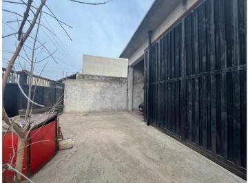 Bodega-Galpón · 288m² · Taller con Oficina en Venta en Florencio Varela